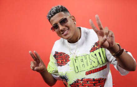 Jombriel gestiona ayuda para sus ‘hermanos’ de Esmeraldas tras derrame de crudo